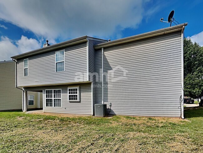 Building Photo - 11016 Treebranch Dr