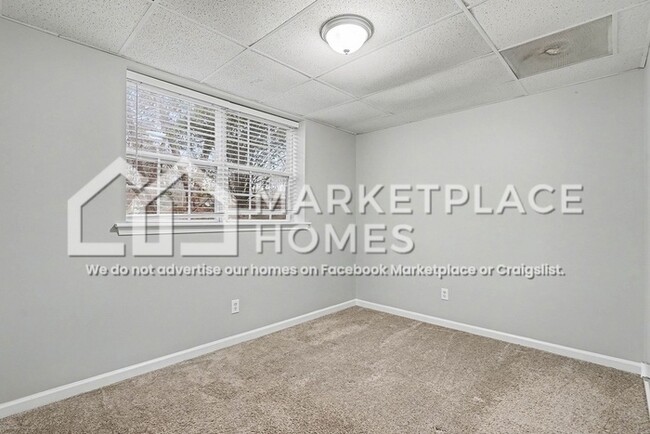 Building Photo - 289 Highlander Way