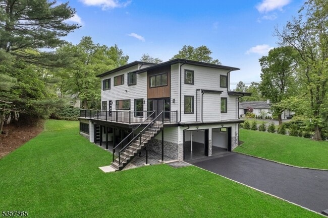 Building Photo - 148 Great Hills Rd