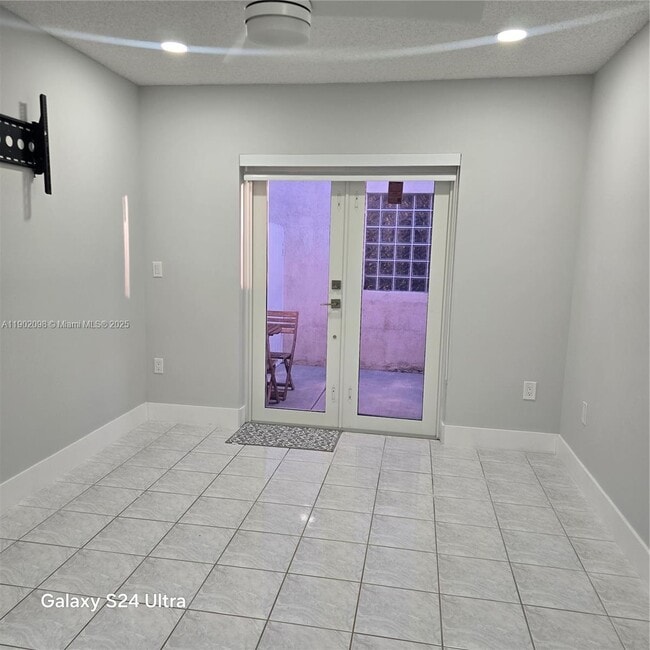 Building Photo - 21431 SW 88th Ave