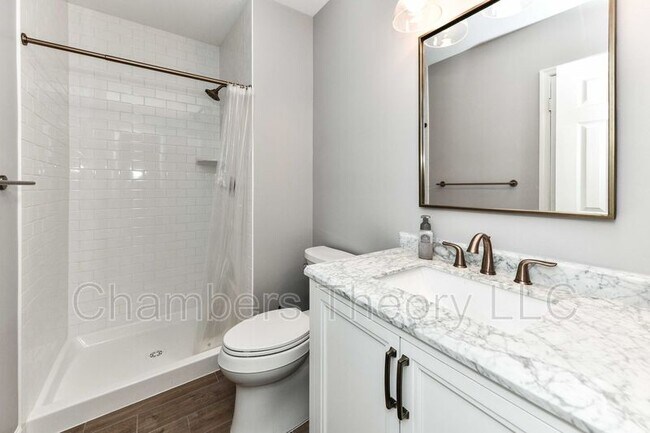 Building Photo - 21820 Leatherleaf Ct