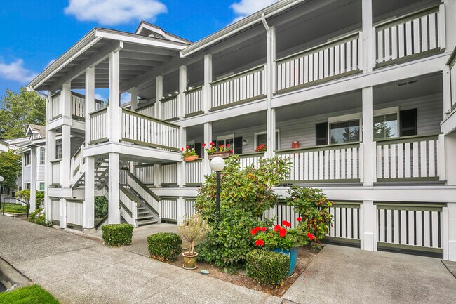 Building Photo - 23321 Cedar Way