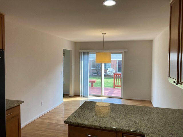 Building Photo - 312 James Cir