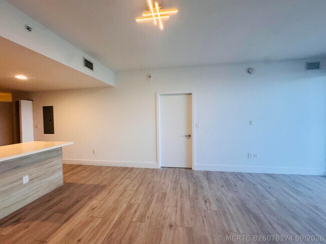 Building Photo - 16385 Biscayne Blvd