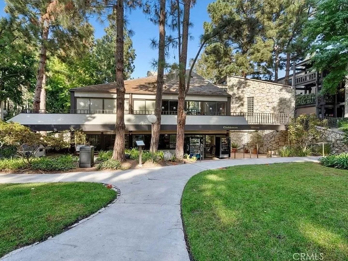 Building Photo - 7765 W 91st St