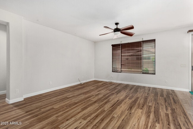 Building Photo - 82 W Aster Dr
