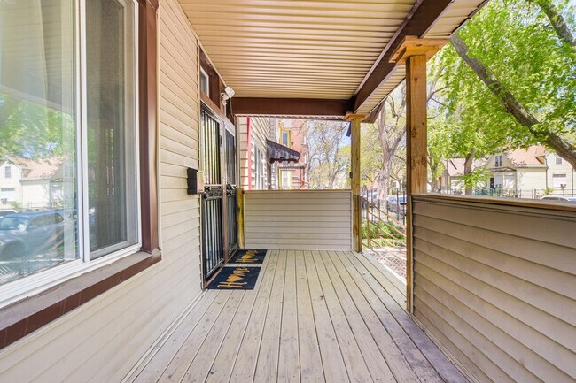 Building Photo - 7638 S Drexel Ave