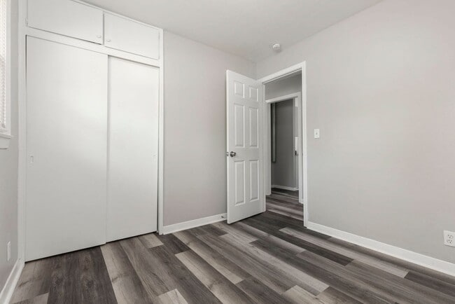 Building Photo - 1209 S 45th St