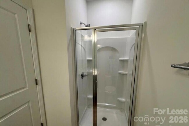 Building Photo - 5009 Layman Dr