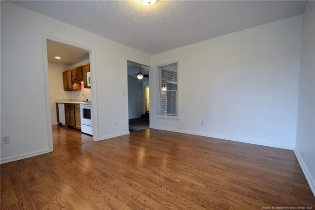 Building Photo - 7128 Dayspring Dr