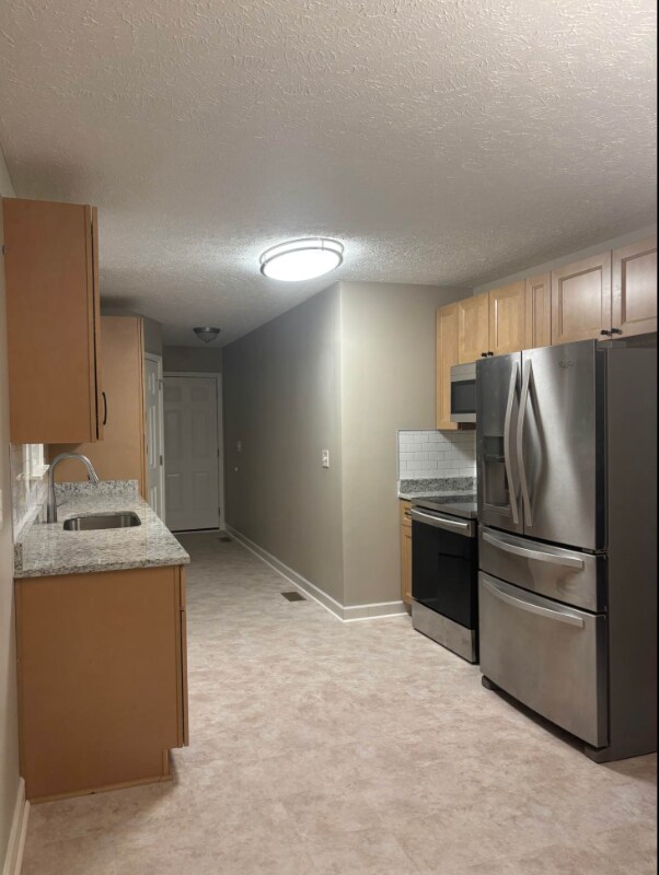 Building Photo - 1012 Crystal Bear Trail