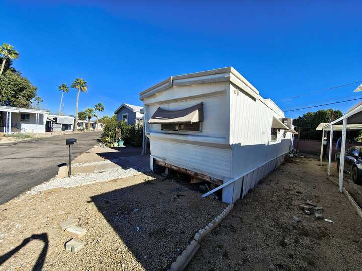 Building Photo - 16005 N 32nd St