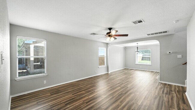 Building Photo - Amazing home in Avery Park