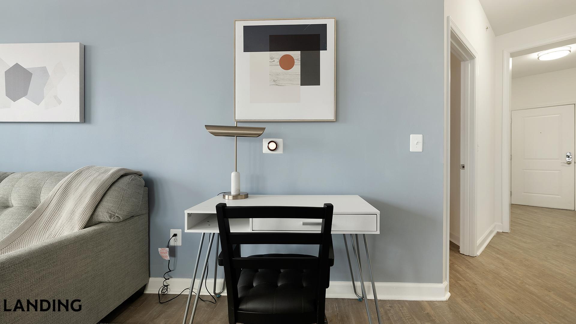 Building Photo - 909 Mansion Dr