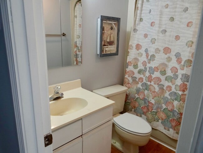 Building Photo - Spacious 2 bed/2 bath Deer Creek Villas-Su...