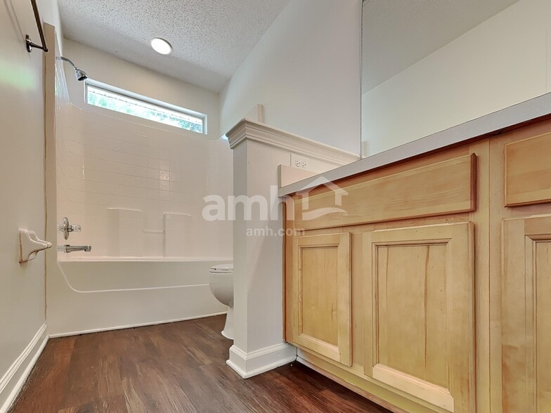 Building Photo - 11127 Lauren Oak Ln