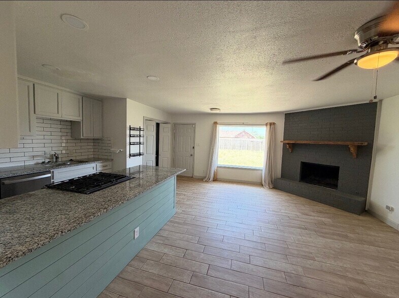 Building Photo - 604 Beckley Dr