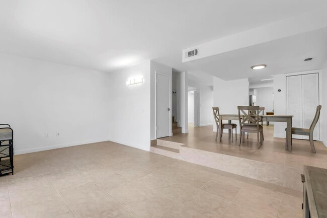 Building Photo - 3827 NE 166th St