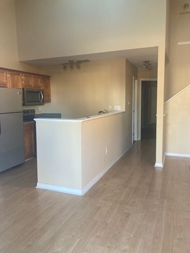 Building Photo - Orange Grove 3 Bedroom