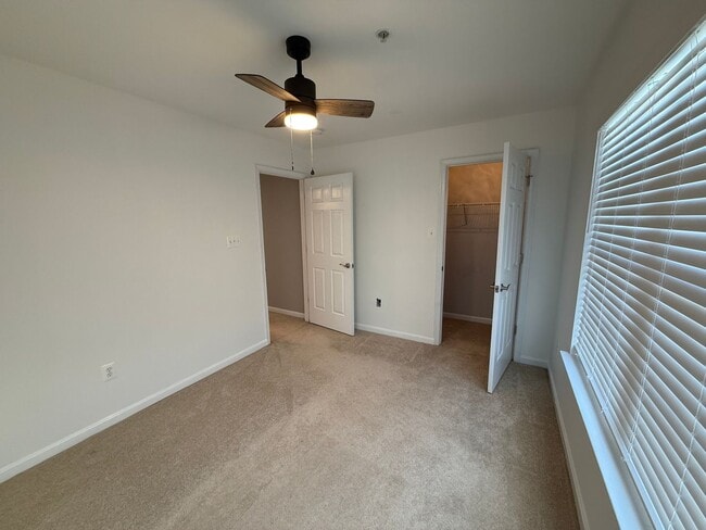 Building Photo - Spacious 2-Level Condominium