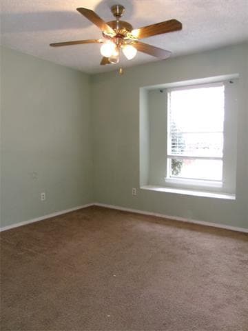 Building Photo - 1022 S Center St