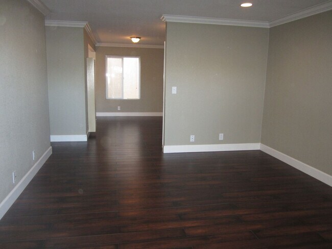 Building Photo - BEAUTIFUL 1 BEDROOM X1 BATHROOM CONDO!!! NOW LEASING!!!