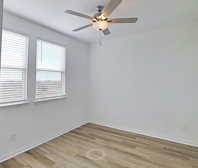 Building Photo - 22700 Elyson Falls Dr