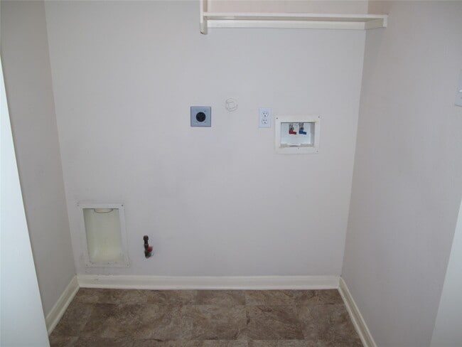 Building Photo - 16910 Port O Call St