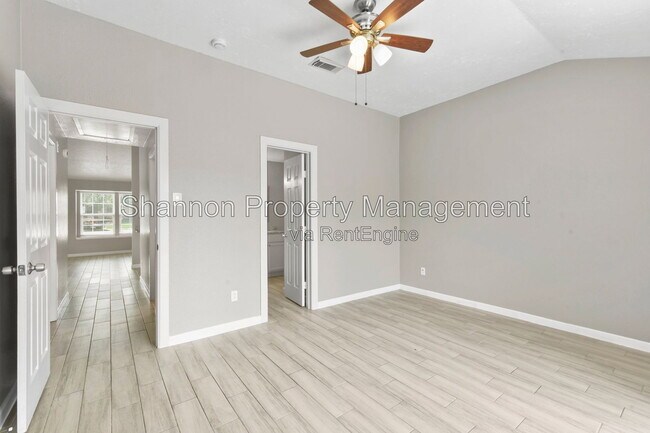 Building Photo - 3110 Oak Rock