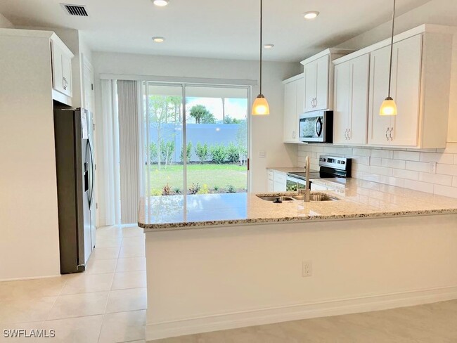 Building Photo - 28315 Captiva Shell Lp
