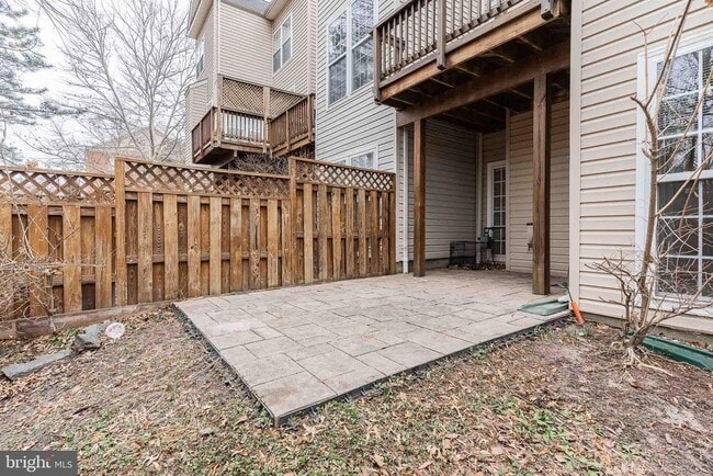 Building Photo - 21927 Windy Oaks Square