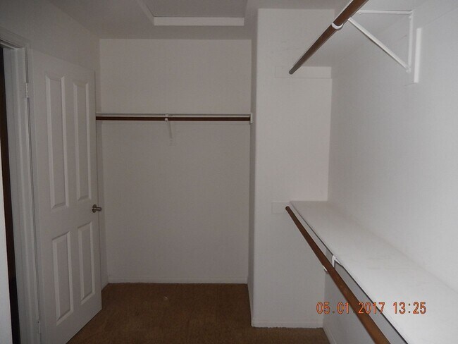 Building Photo - Two story, 2750 Sq Ft home with three car ...