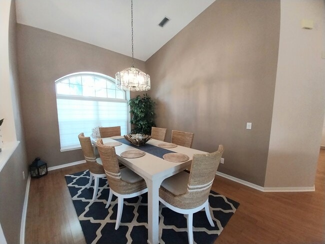 Building Photo - 4176 Hearthstone Dr