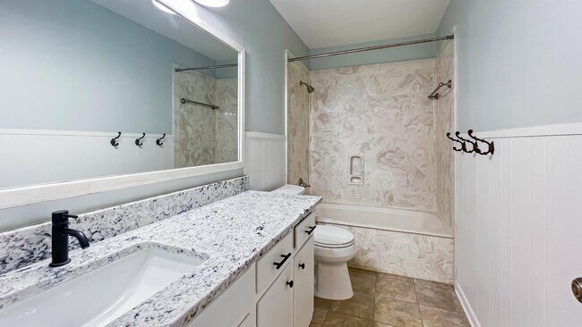 Building Photo - 3519 Midwest Dr