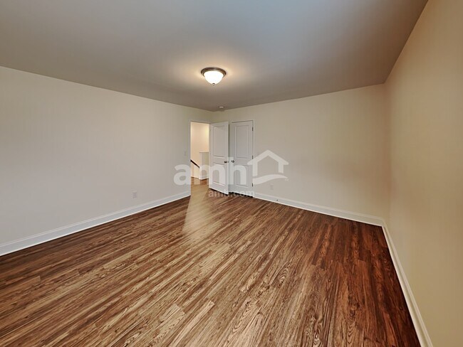 Building Photo - 4841 Chutney Dr