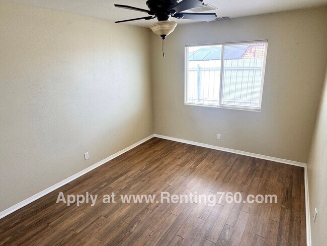 Building Photo - Rare and Spacious 4 Bedroom Indian Cove Home with Solar Panels!