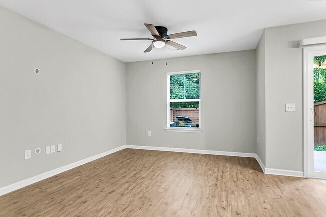 Building Photo - Beautiful Goose Creek Townhome! ***$500 off 1st month rent!***