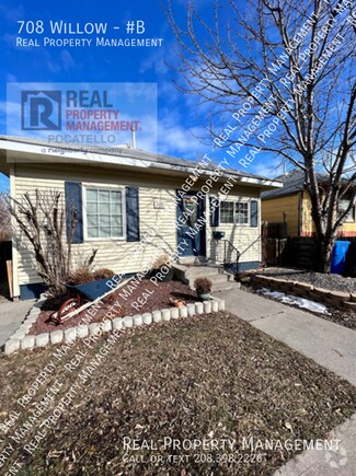 Building Photo - 4 bedroom 1 bath Apartment