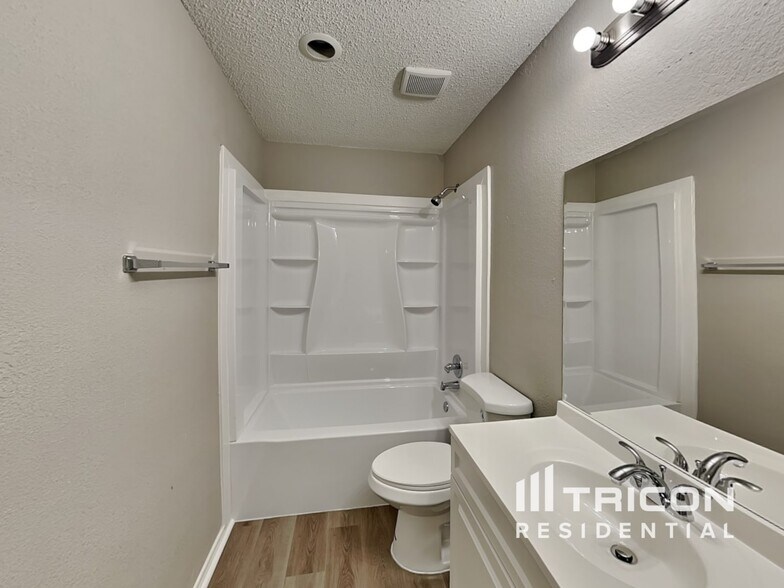 Building Photo - 815 Witherspoon Ct