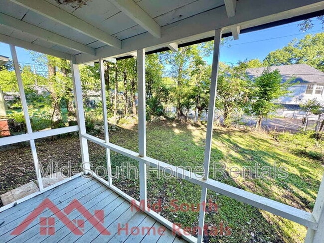 Building Photo - 666 Landis St