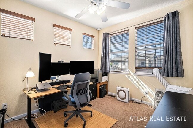 Building Photo - 23235 York Ave