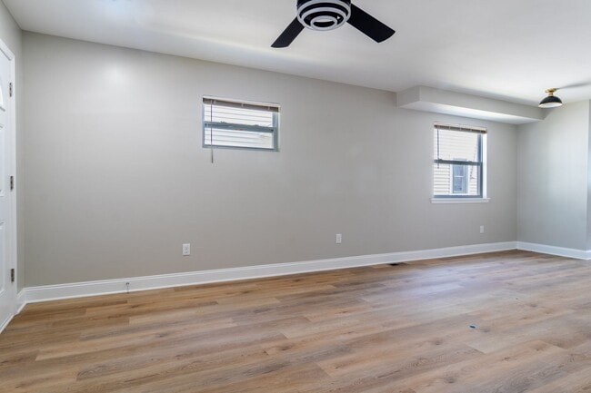 Building Photo - 1345 N Olney St