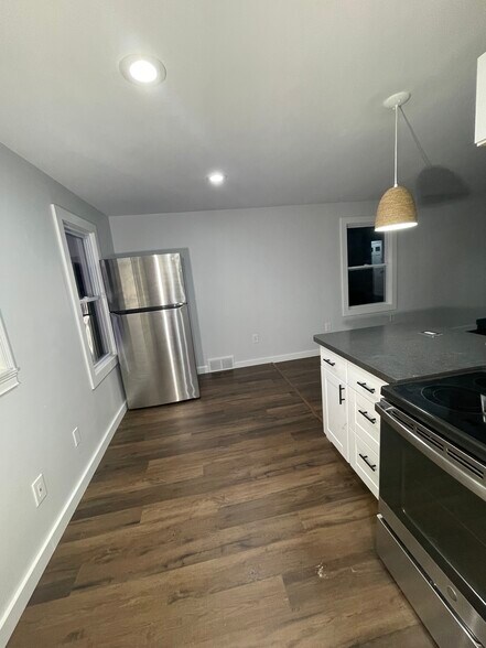 Building Photo - 101 Montfort Dr