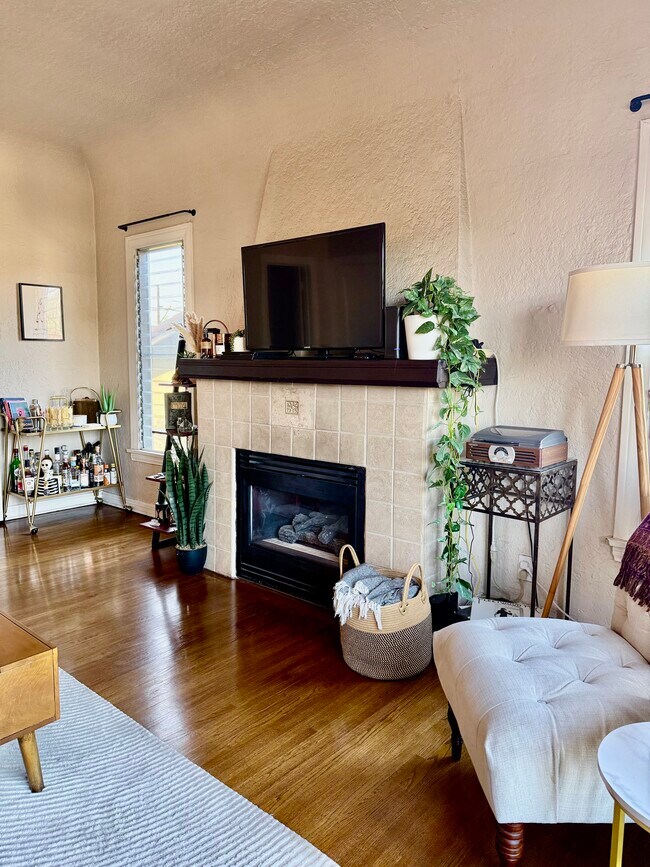 Building Photo - 1611 Talmadge St