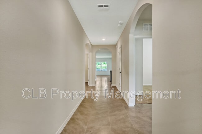 Building Photo - 165 Birch Tree Pl