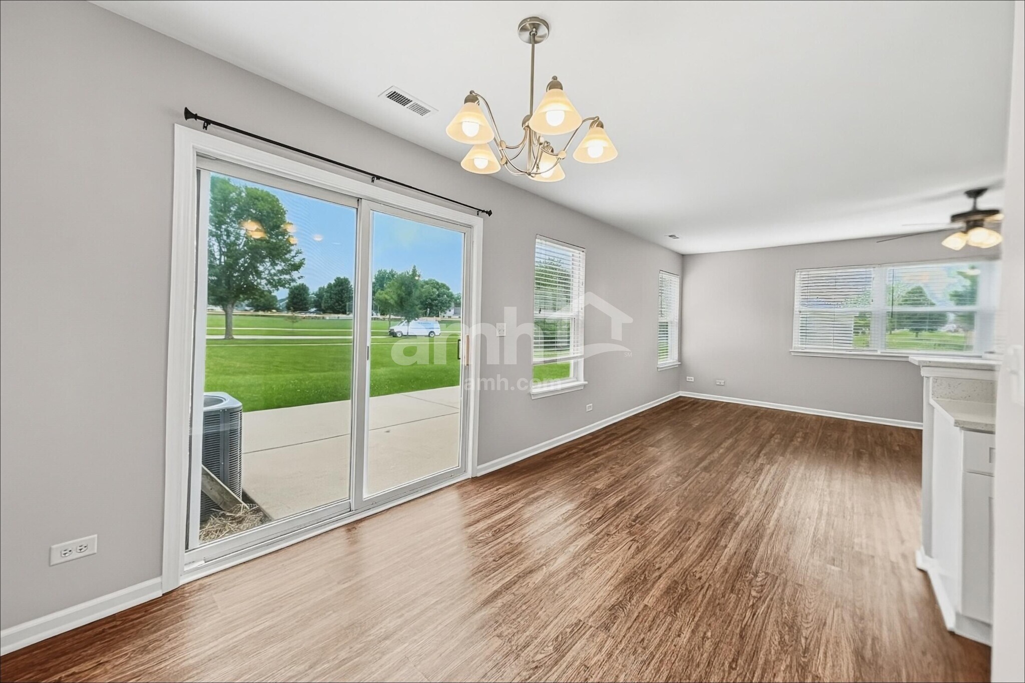 Building Photo - 250 Wedgewood Cir