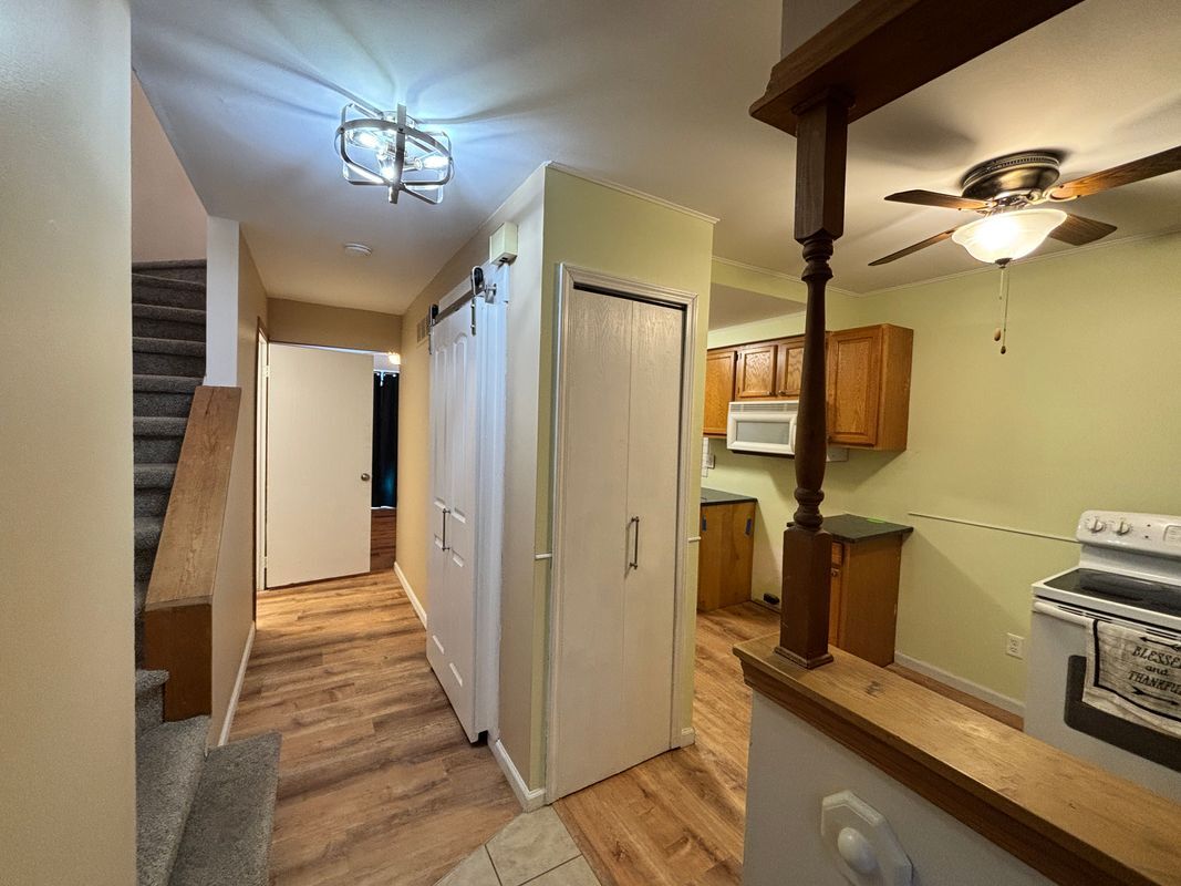 Building Photo - 17082 Kingsbrooke Dr