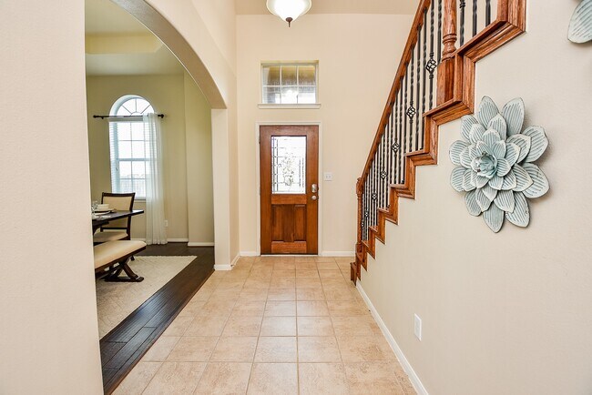 Building Photo - 26302 Sandahl Ct