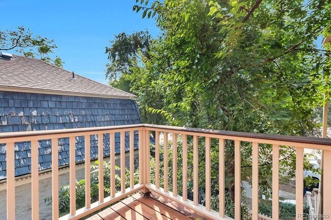 Building Photo - 2135 Spruce St