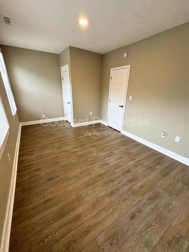 Building Photo - 2438 Druid Park Dr